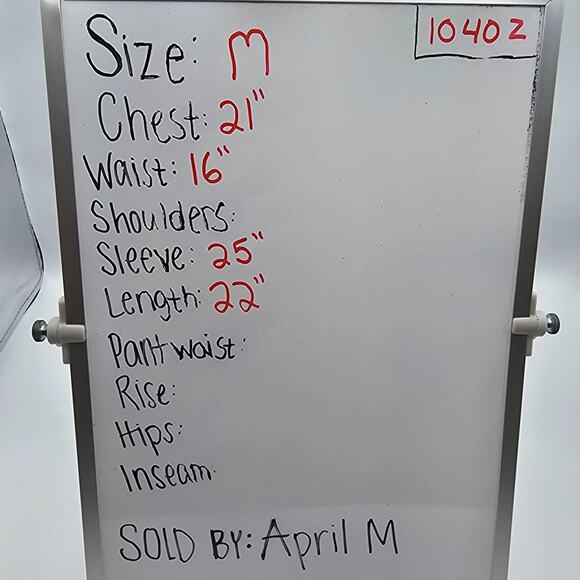 Tahari Womans size M Cable Knit Cream Sweater Long Sleeve Cropped Crewneck - Picture 8 of 8